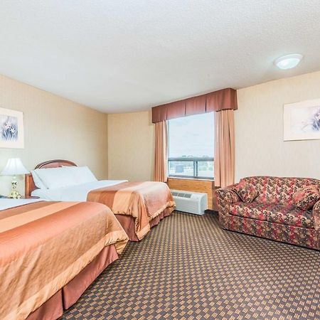 Howard Johnson By Wyndham Kitchener Conestoga Ngoại thất bức ảnh